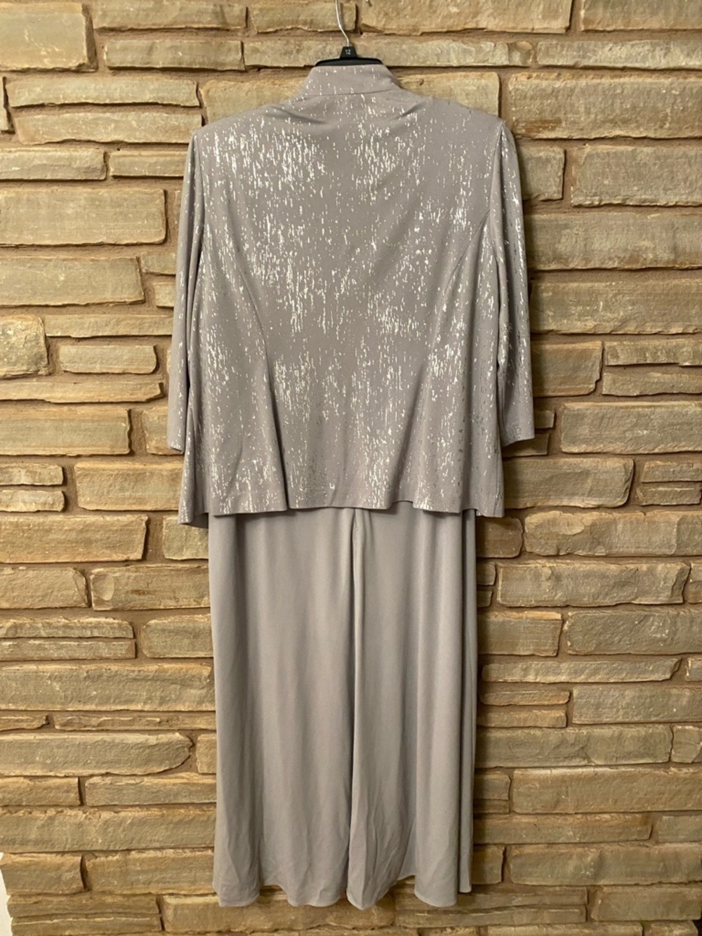 Alex Evenings Silver-Accented Gray Two-Piece Evening Set Size 18 - Picture 8 of 13